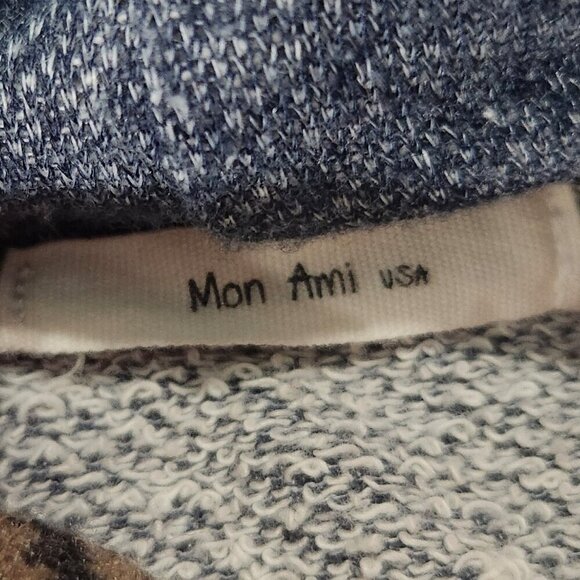 Mon Ami Gray Aztec Turtleneck Sweater
Lot F - Picture 2 of 7